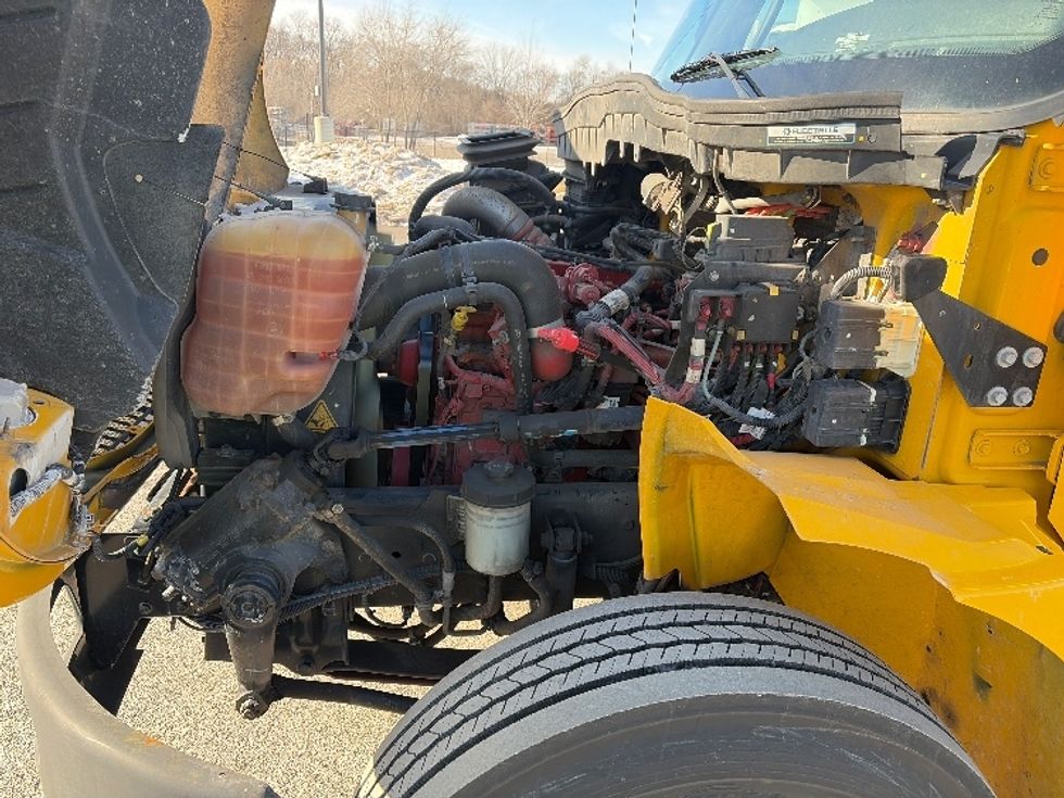 Medium Duty Box Truck-Light and Medium Duty Trucks-International-2021-MV607-East Chicago-IN-156,153\n\t\tmiles-$ 41,250 - Image 24