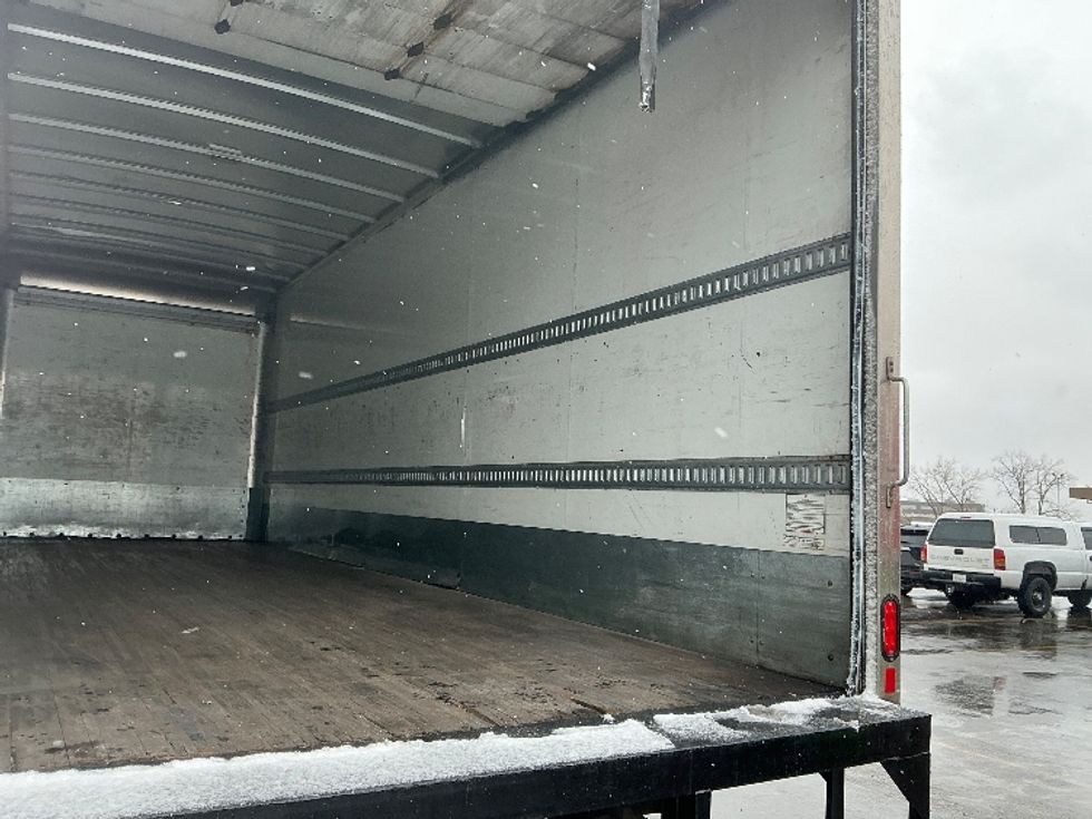 Medium Duty Box Truck-Light and Medium Duty Trucks-International-2021-MV607-East Chicago-IN-237,795\n\t\tmiles-$ 38,250 - Image 10