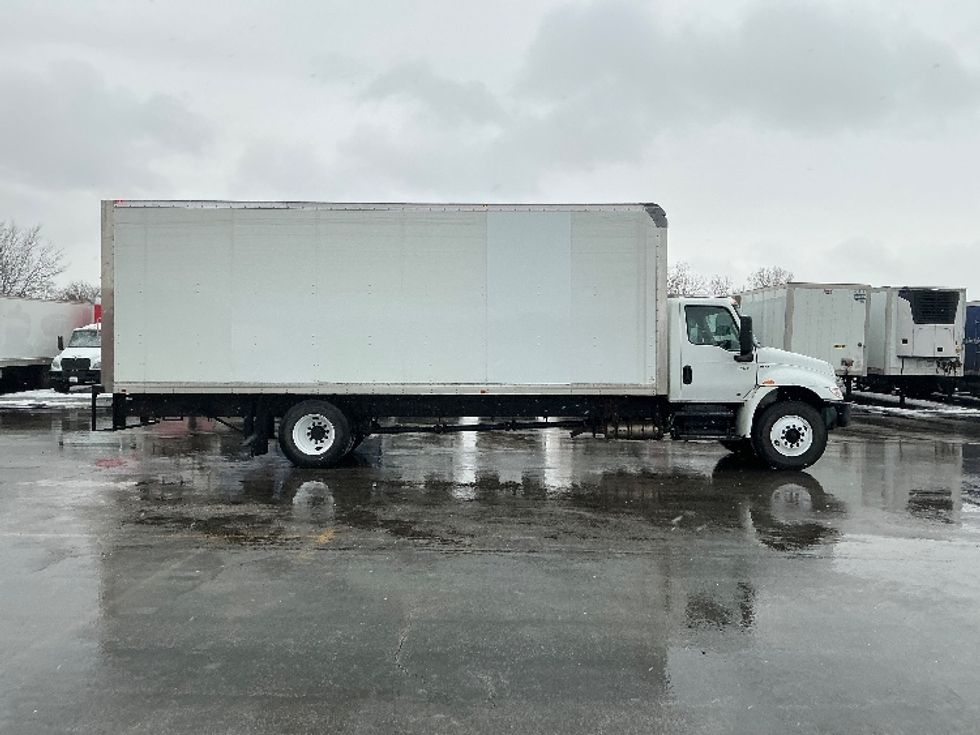 Medium Duty Box Truck-Light and Medium Duty Trucks-International-2021-MV607-East Chicago-IN-237,795\n\t\tmiles-$ 38,250 - Image 14