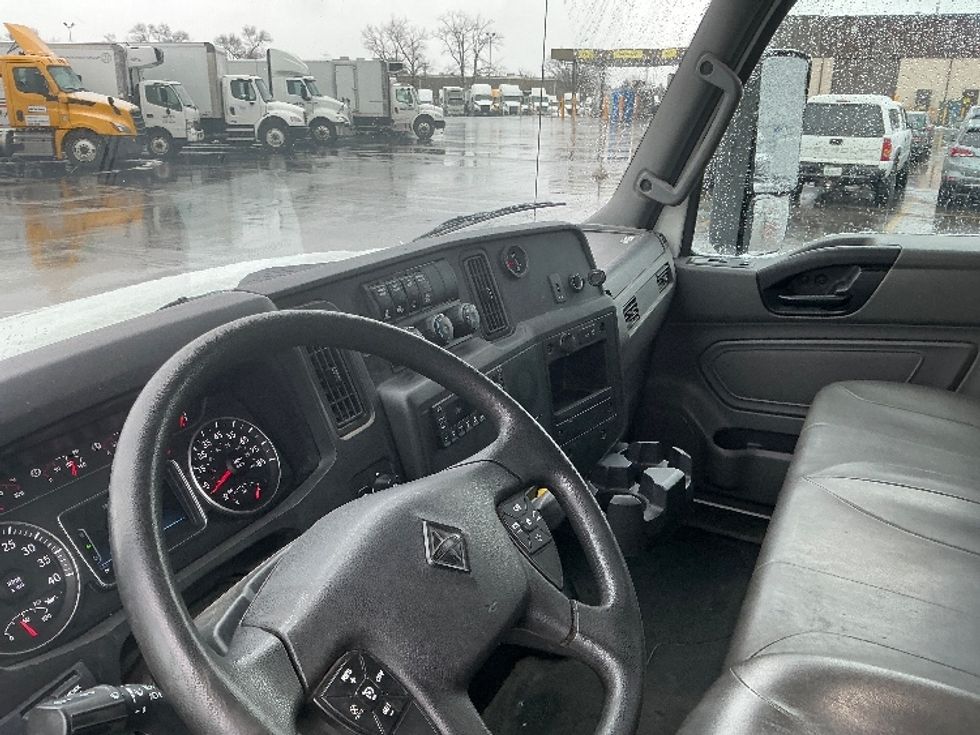 Medium Duty Box Truck-Light and Medium Duty Trucks-International-2021-MV607-East Chicago-IN-237,795\n\t\tmiles-$ 38,250 - Image 16