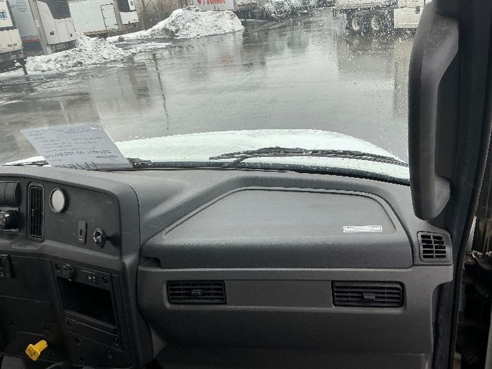 Medium Duty Box Truck-Light and Medium Duty Trucks-International-2021-MV607-East Chicago-IN-237,795\n\t\tmiles-$ 38,250 - Image 20