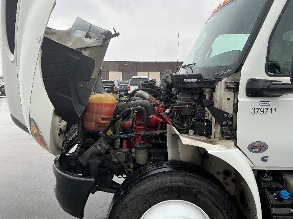 Medium Duty Box Truck-Light and Medium Duty Trucks-International-2021-MV607-East Chicago-IN-237,795\n\t\tmiles-$ 38,250 - Image 23