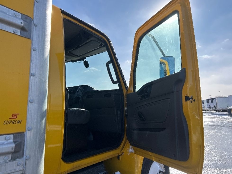 Medium Duty Box Truck-Light and Medium Duty Trucks-International-2021-MV607-East Chicago-IN-244,158\n\t\tmiles-$ 32,250 - Image 19