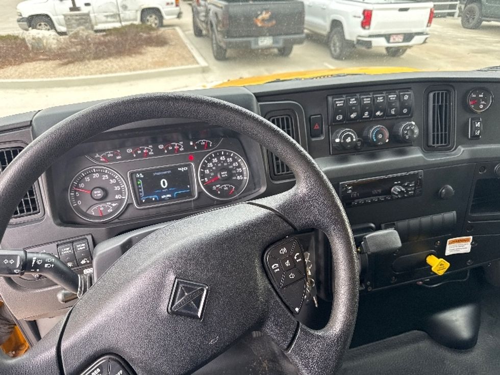 Medium Duty Box Truck-Light and Medium Duty Trucks-International-2021-MV607-Eden-MD-223,469\n\t\tmiles-$ 32,000 - Image 17