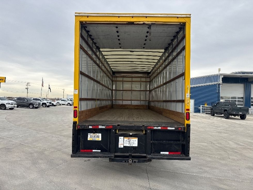 Medium Duty Box Truck-Light and Medium Duty Trucks-International-2021-MV607-Eden-MD-223,469\n\t\tmiles-$ 32,000 - Image 8