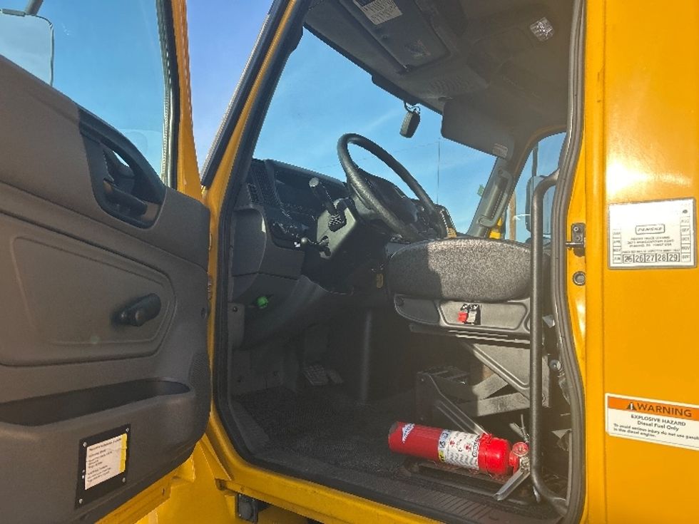 Medium Duty Box Truck-Light and Medium Duty Trucks-International-2021-MV607-El Paso-TX-134,258\n\t\tmiles-$ 45,500 - Image 15