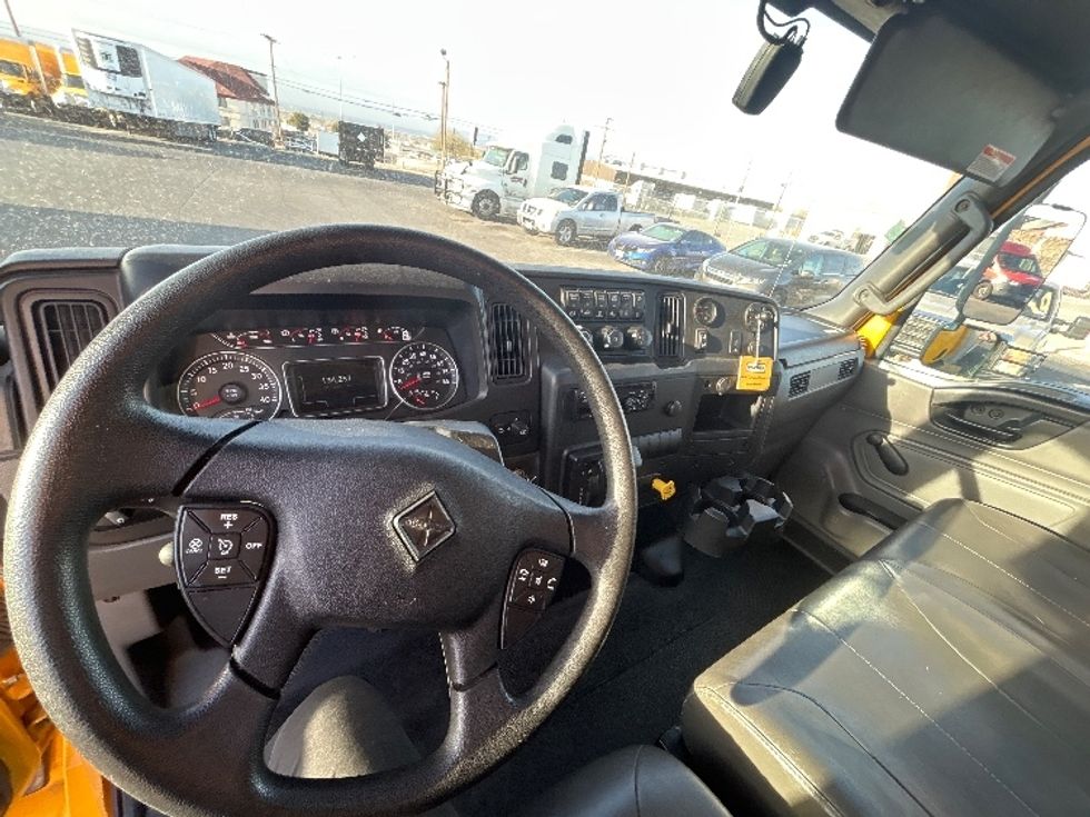 Medium Duty Box Truck-Light and Medium Duty Trucks-International-2021-MV607-El Paso-TX-134,258\n\t\tmiles-$ 45,500 - Image 17