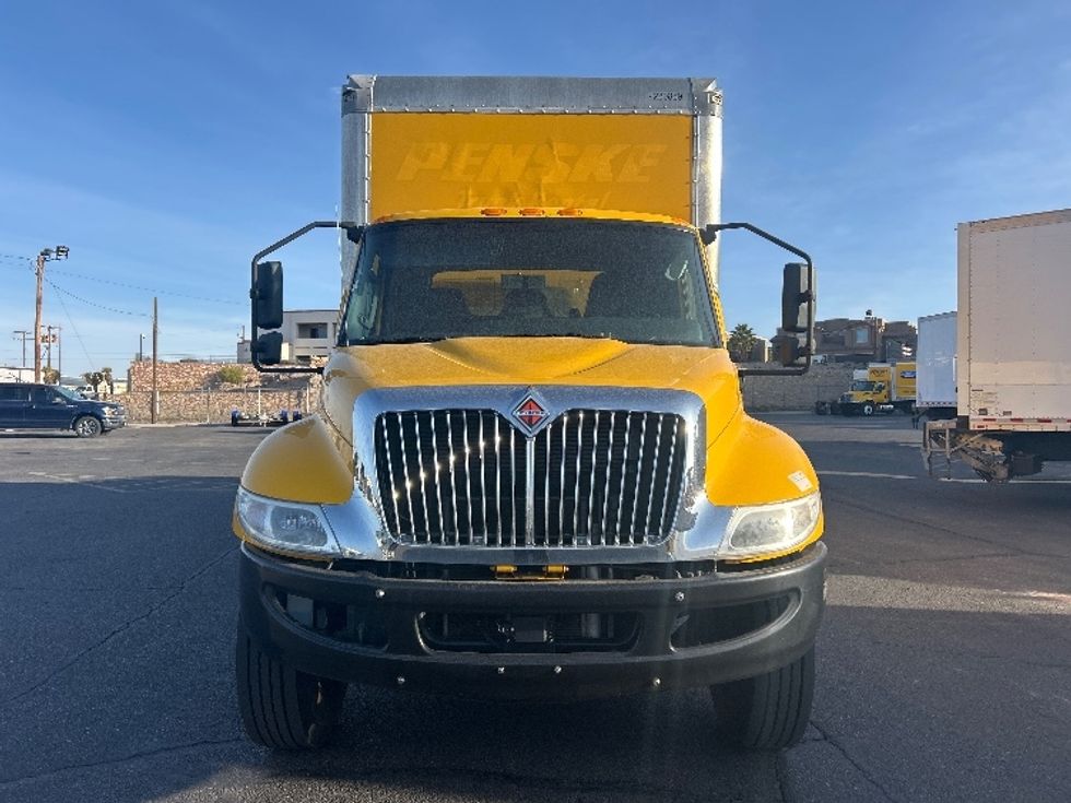 Medium Duty Box Truck-Light and Medium Duty Trucks-International-2021-MV607-El Paso-TX-134,258\n\t\tmiles-$ 45,500 - Image 2