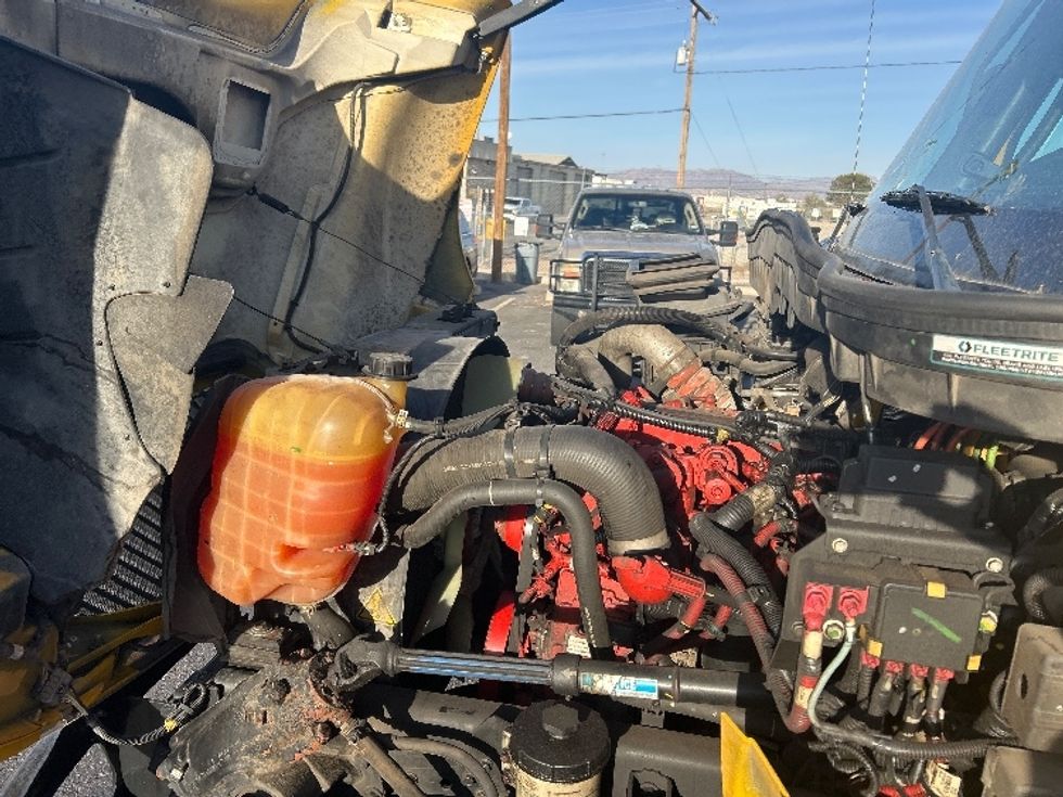 Medium Duty Box Truck-Light and Medium Duty Trucks-International-2021-MV607-El Paso-TX-134,258\n\t\tmiles-$ 45,500 - Image 23