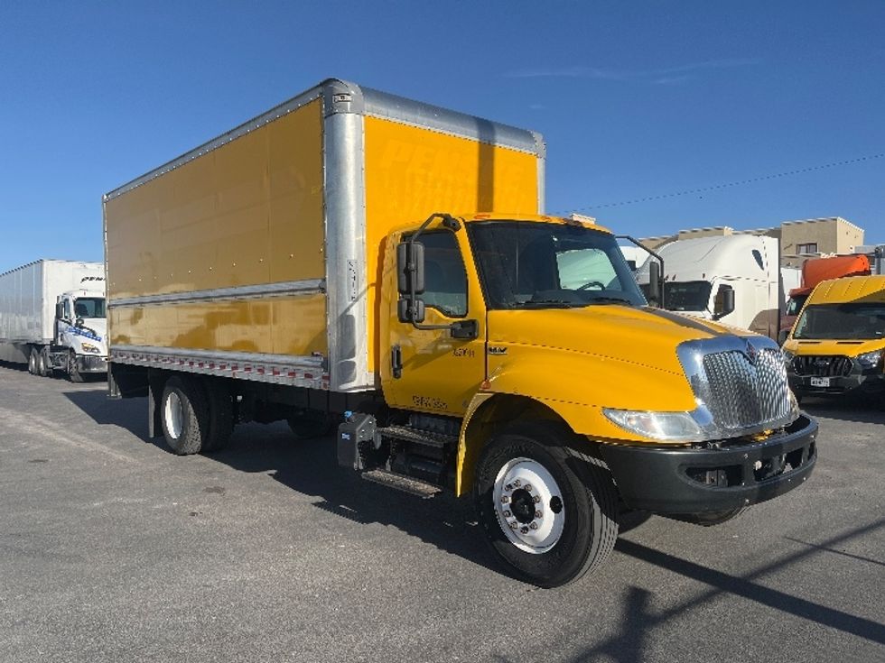 Medium Duty Box Truck-Light and Medium Duty Trucks-International-2021-MV607-El Paso-TX-146,484\n\t\tmiles-$ 43,750 - Image 1