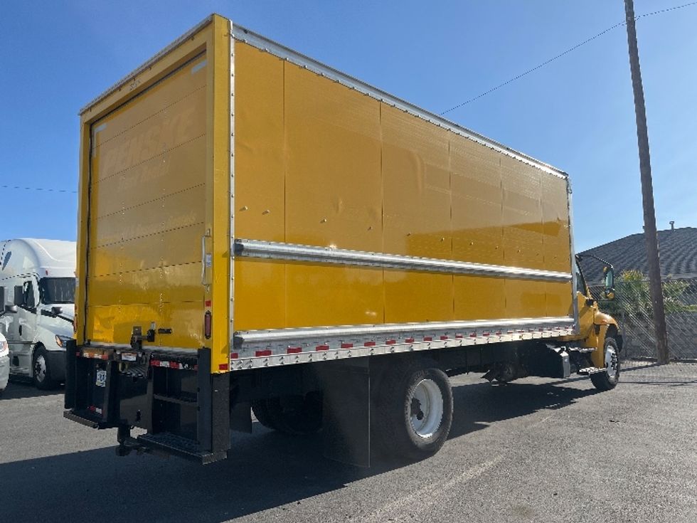 Medium Duty Box Truck-Light and Medium Duty Trucks-International-2021-MV607-El Paso-TX-146,484\n\t\tmiles-$ 43,750 - Image 13