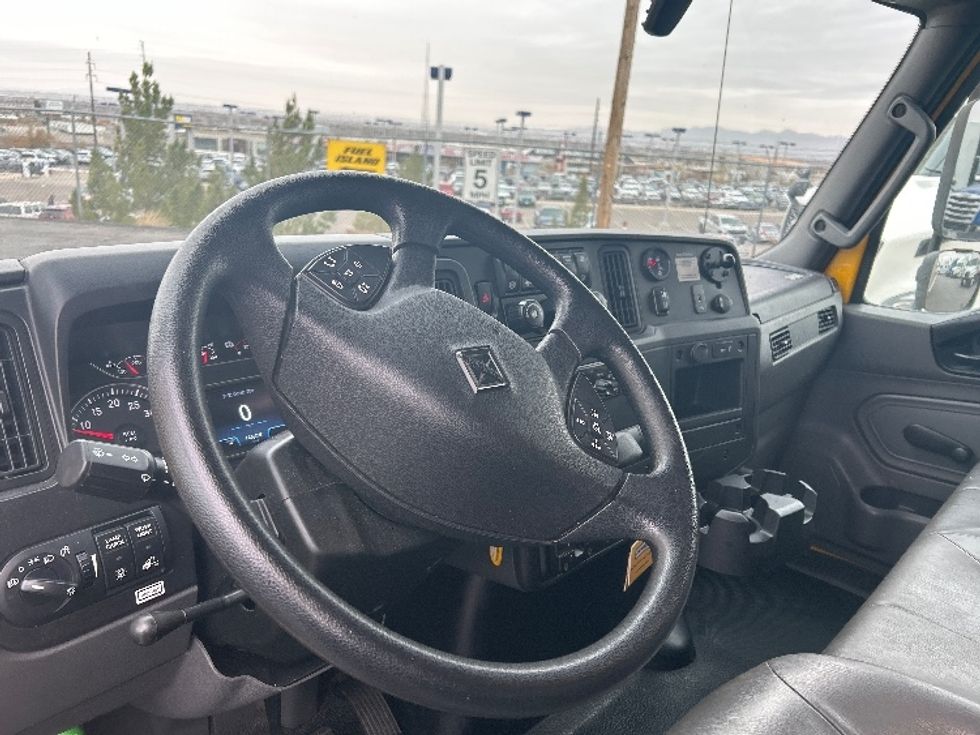 Medium Duty Box Truck-Light and Medium Duty Trucks-International-2021-MV607-El Paso-TX-146,484\n\t\tmiles-$ 43,750 - Image 17