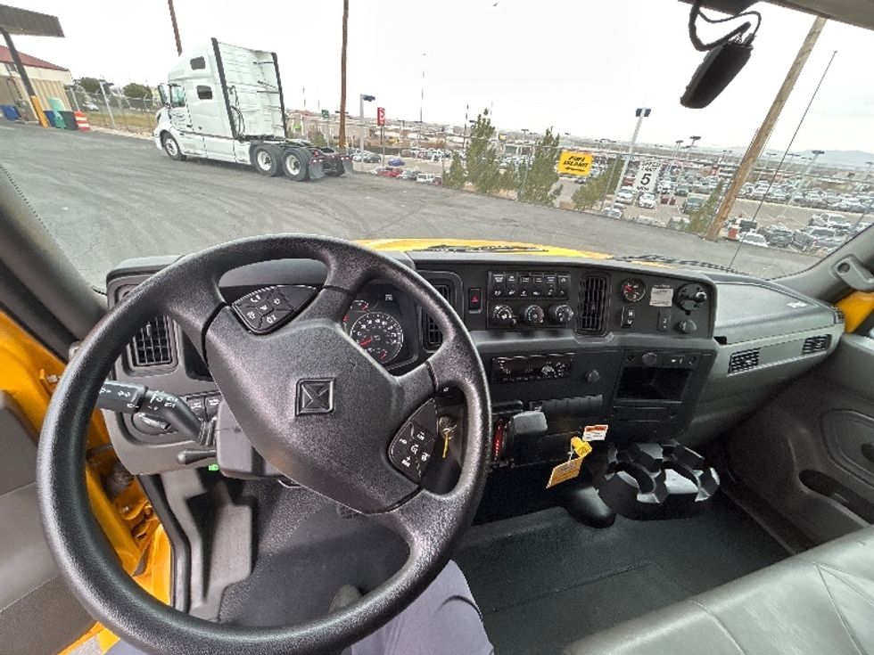 Medium Duty Box Truck-Light and Medium Duty Trucks-International-2021-MV607-El Paso-TX-146,484\n\t\tmiles-$ 43,750 - Image 18