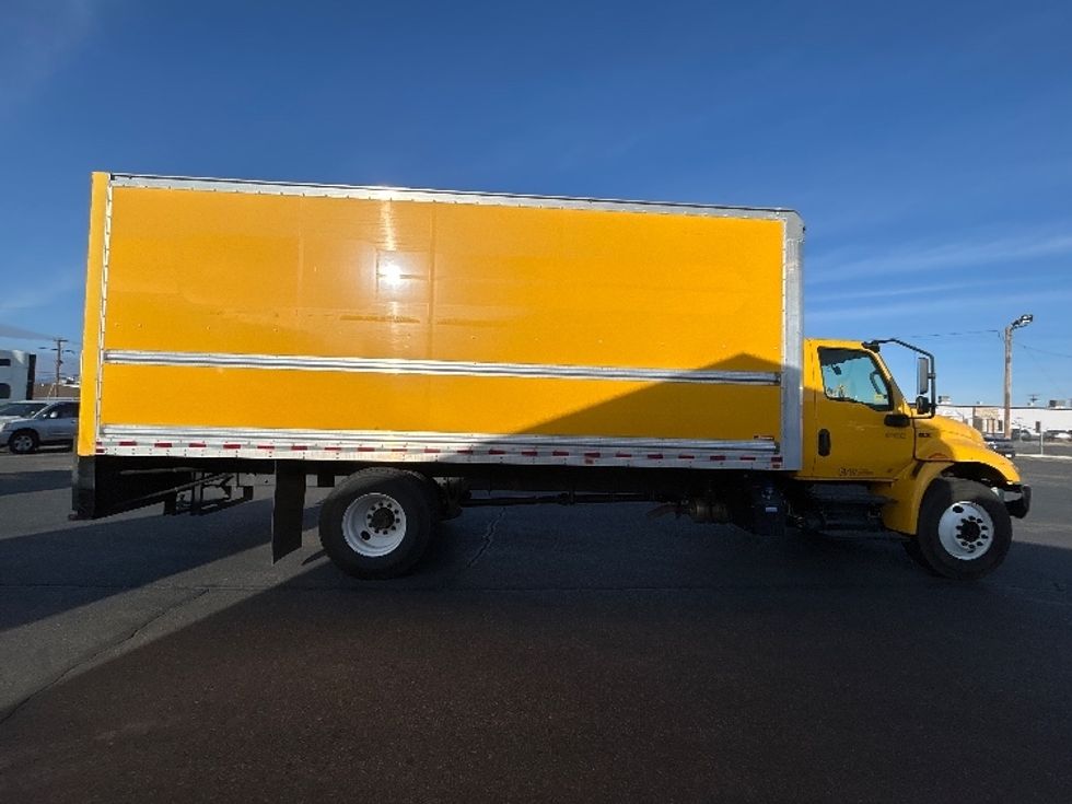 Medium Duty Box Truck-Light and Medium Duty Trucks-International-2021-MV607-El Paso-TX-158,398\n\t\tmiles-$ 42,000 - Image 13