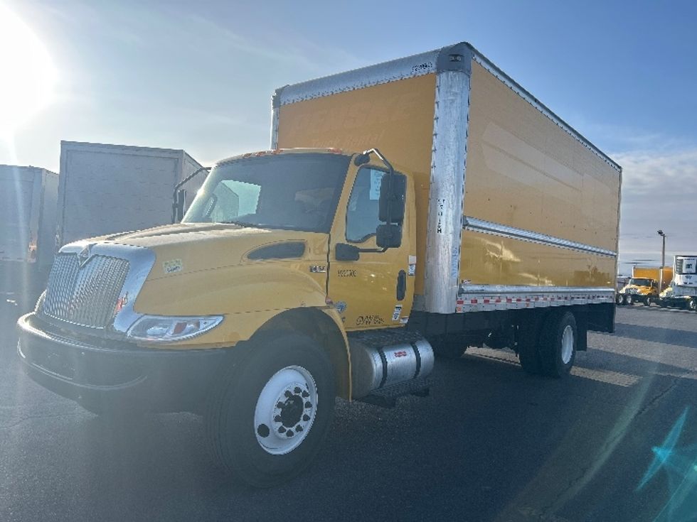 Medium Duty Box Truck-Light and Medium Duty Trucks-International-2021-MV607-El Paso-TX-158,398\n\t\tmiles-$ 42,000 - Image 3