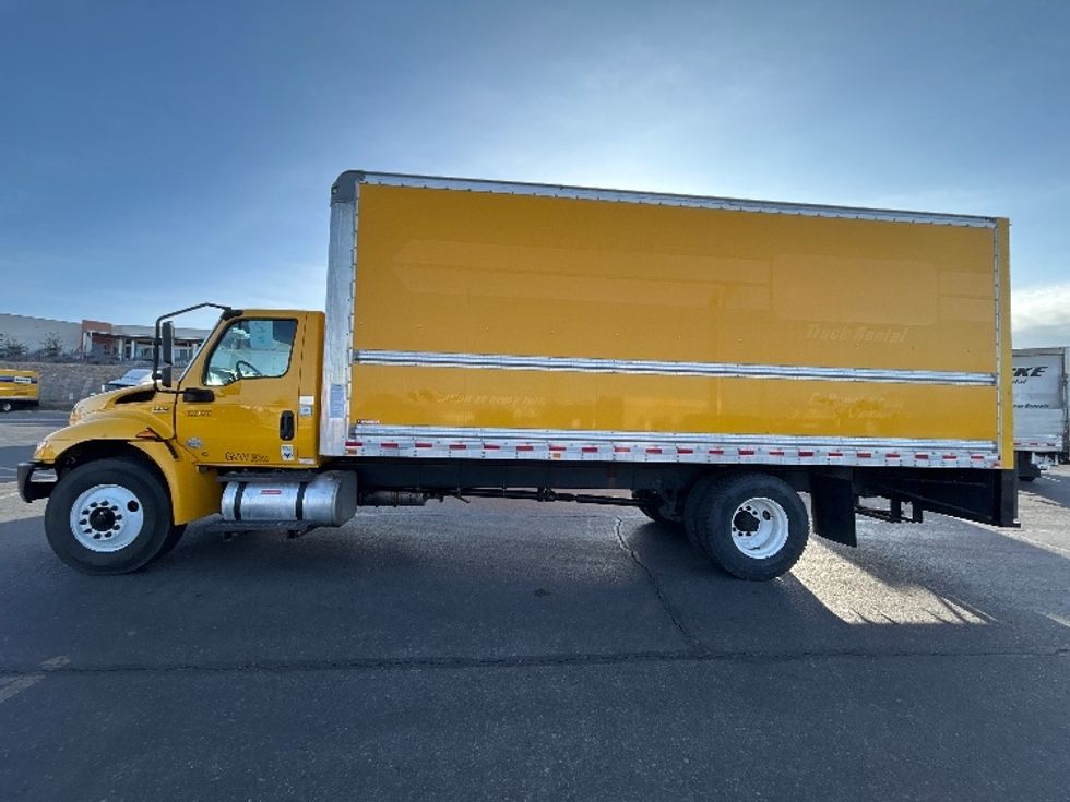Medium Duty Box Truck-Light and Medium Duty Trucks-International-2021-MV607-El Paso-TX-158,398\n\t\tmiles-$ 42,000 - Image 4