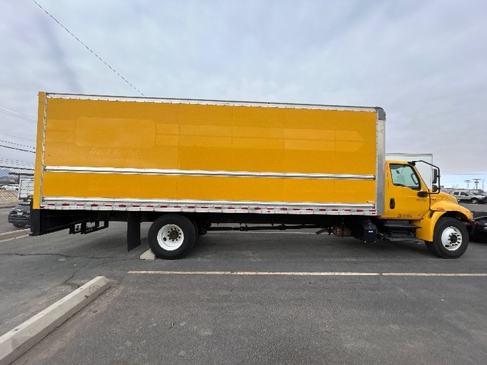Medium Duty Box Truck-Light and Medium Duty Trucks-International-2021-MV607-El Paso-TX-168,876\n\t\tmiles-$ 46,750 - Image 14