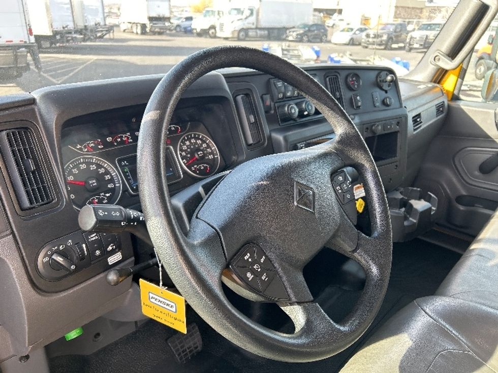 Medium Duty Box Truck-Light and Medium Duty Trucks-International-2021-MV607-El Paso-TX-168,876\n\t\tmiles-$ 46,750 - Image 16