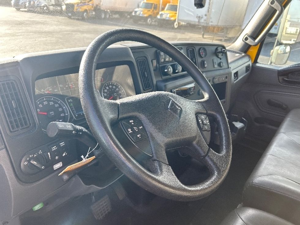 Medium Duty Box Truck-Light and Medium Duty Trucks-International-2021-MV607-El Paso-TX-183,071\n\t\tmiles-$ 44,750 - Image 16
