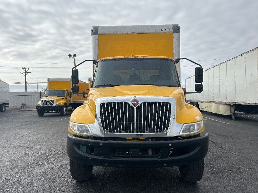Medium Duty Box Truck-Light and Medium Duty Trucks-International-2021-MV607-El Paso-TX-183,071\n\t\tmiles-$ 44,750 - Image 2