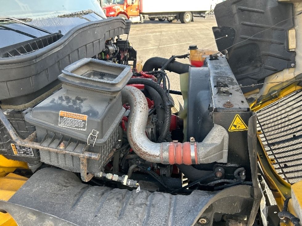 Medium Duty Box Truck-Light and Medium Duty Trucks-International-2021-MV607-El Paso-TX-183,071\n\t\tmiles-$ 44,750 - Image 22