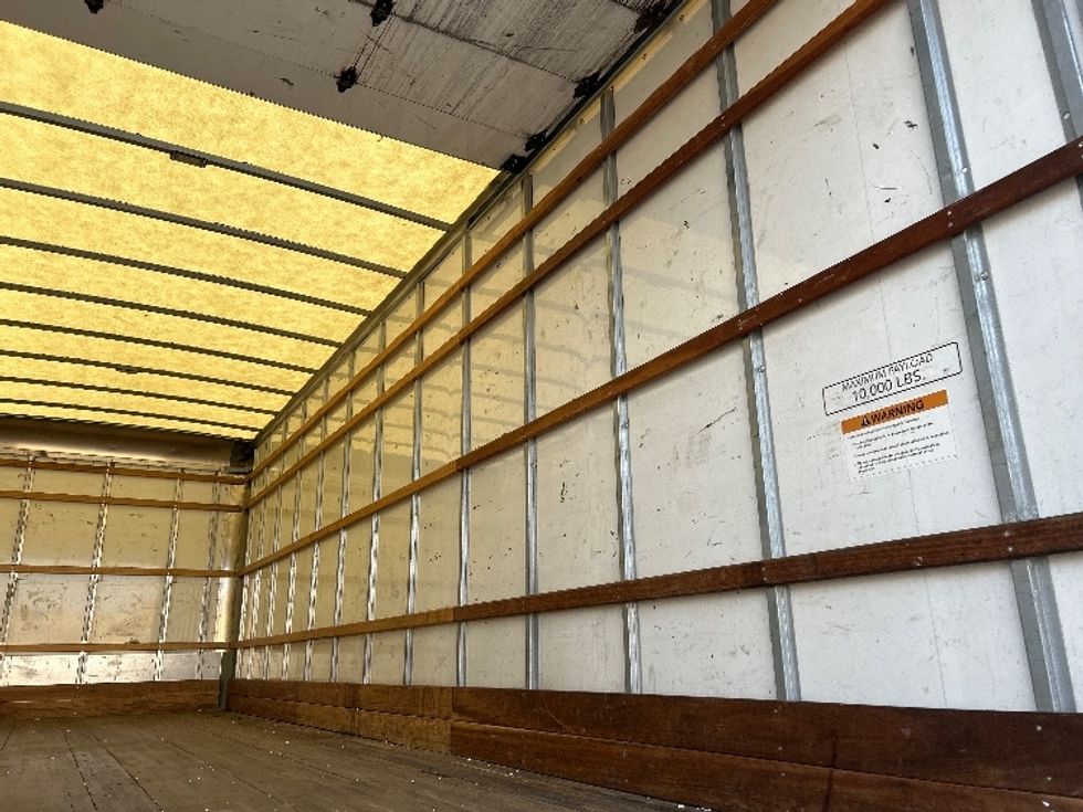 Medium Duty Box Truck-Light and Medium Duty Trucks-International-2021-MV607-El Paso-TX-188,992\n\t\tmiles-$ 43,750 - Image 11