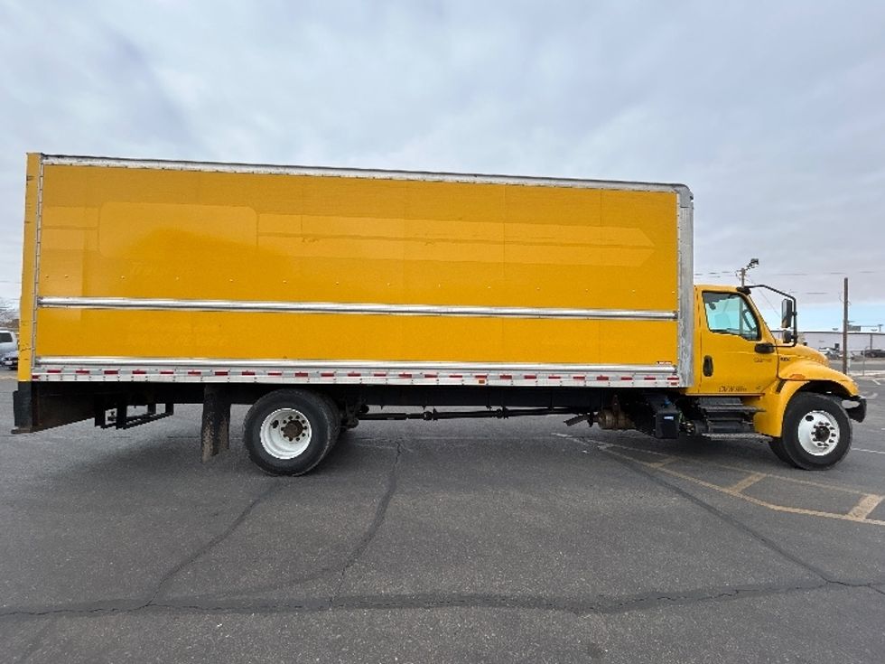 Medium Duty Box Truck-Light and Medium Duty Trucks-International-2021-MV607-El Paso-TX-188,992\n\t\tmiles-$ 43,750 - Image 14