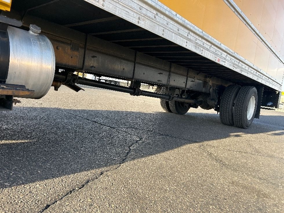 Medium Duty Box Truck-Light and Medium Duty Trucks-International-2021-MV607-El Paso-TX-192,634\n\t\tmiles-$ 43,250 - Image 5