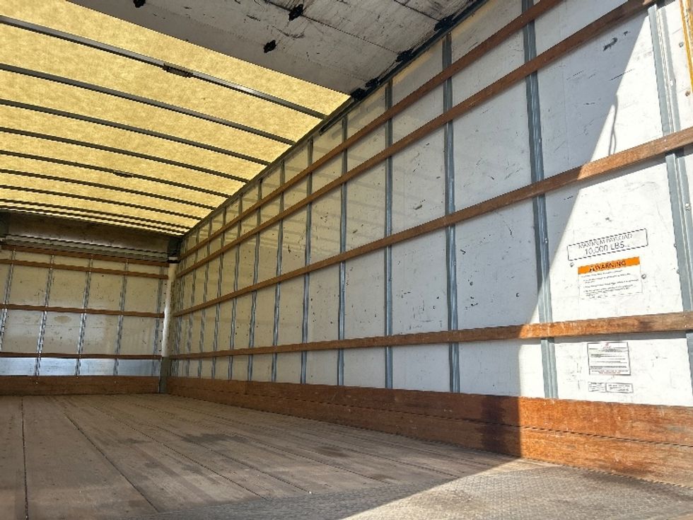 Medium Duty Box Truck-Light and Medium Duty Trucks-International-2021-MV607-El Paso-TX-200,983\n\t\tmiles-$ 42,250 - Image 11