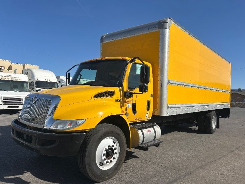 Medium Duty Box Truck-Light and Medium Duty Trucks-International-2021-MV607-El Paso-TX-200,983\n\t\tmiles-$ 42,250 - Image 3