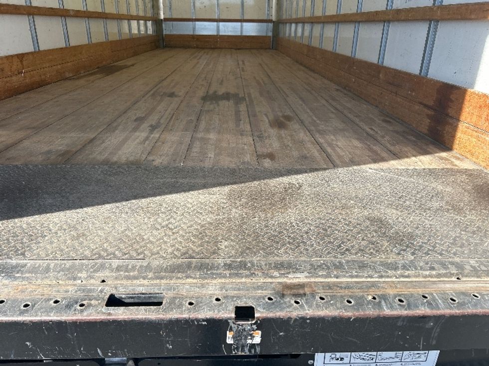 Medium Duty Box Truck-Light and Medium Duty Trucks-International-2021-MV607-El Paso-TX-200,983\n\t\tmiles-$ 42,250 - Image 9