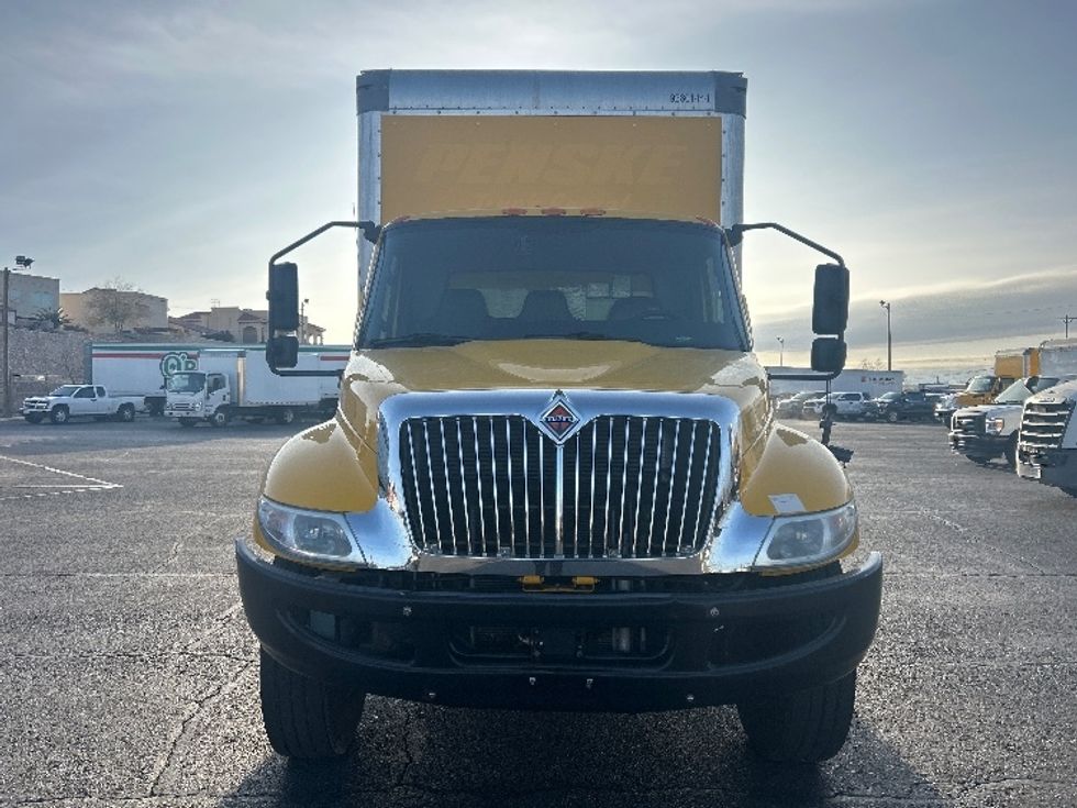 Medium Duty Box Truck-Light and Medium Duty Trucks-International-2021-MV607-El Paso-TX-213,847\n\t\tmiles-$ 40,250 - Image 2