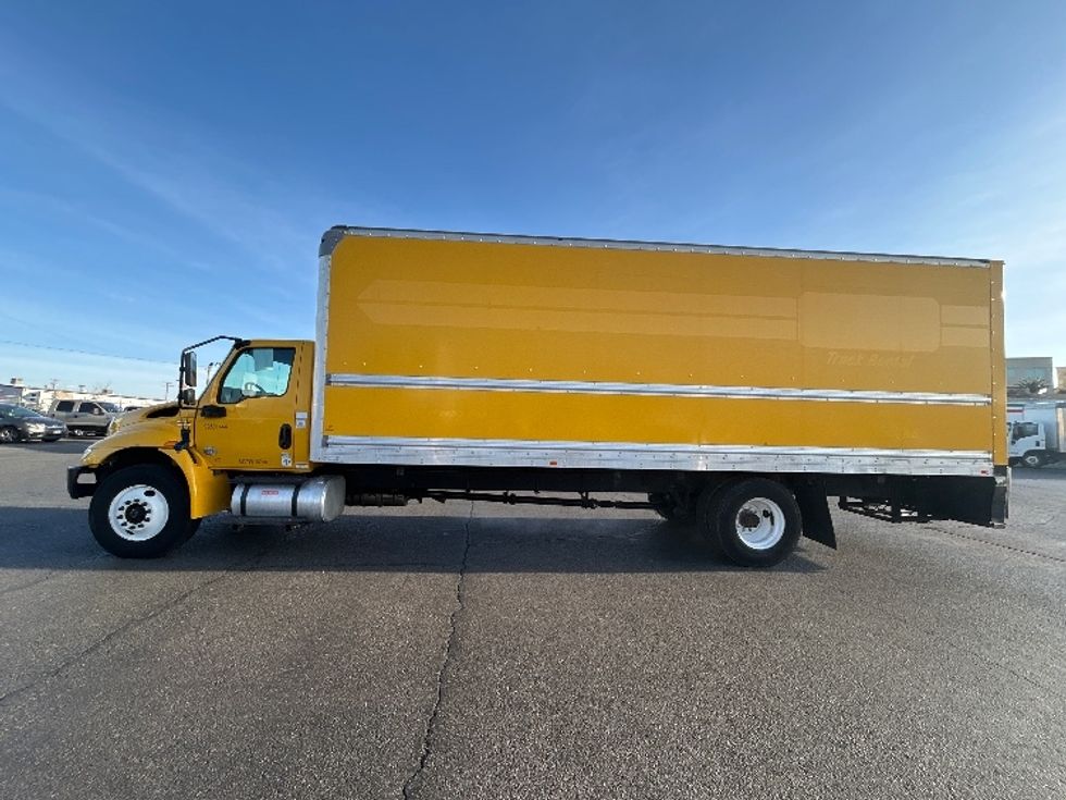 Medium Duty Box Truck-Light and Medium Duty Trucks-International-2021-MV607-El Paso-TX-213,847\n\t\tmiles-$ 40,250 - Image 4