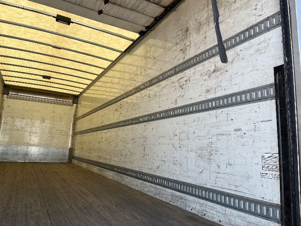 Medium Duty Box Truck-Light and Medium Duty Trucks-International-2021-MV607-Elkhart-IN-170,865\n\t\tmiles-$ 50,250 - Image 12