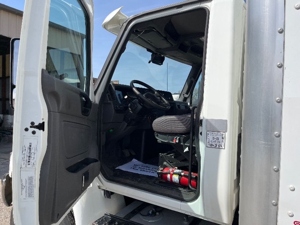Medium Duty Box Truck-Light and Medium Duty Trucks-International-2021-MV607-Elkhart-IN-170,865\n\t\tmiles-$ 50,250 - Image 16