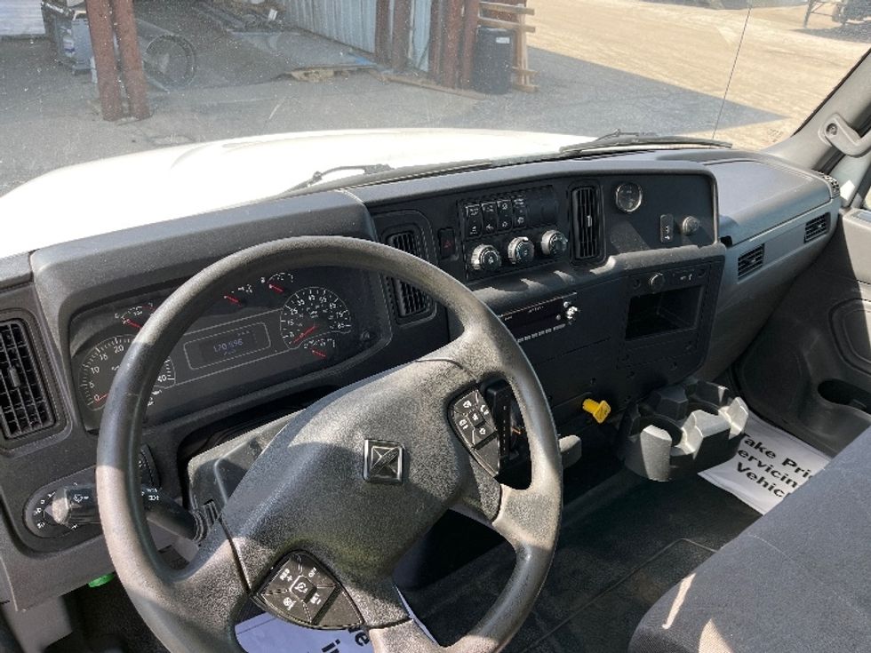 Medium Duty Box Truck-Light and Medium Duty Trucks-International-2021-MV607-Elkhart-IN-170,865\n\t\tmiles-$ 50,250 - Image 17