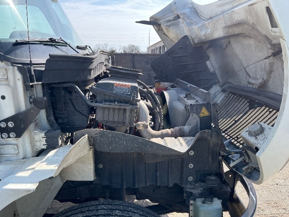 Medium Duty Box Truck-Light and Medium Duty Trucks-International-2021-MV607-Elkhart-IN-170,865\n\t\tmiles-$ 50,250 - Image 23