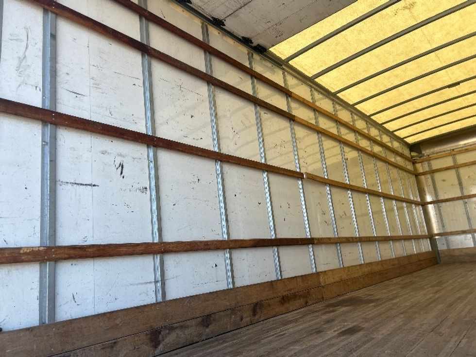 Medium Duty Box Truck-Light and Medium Duty Trucks-International-2021-MV607-Essex-MD-185,180\n\t\tmiles-$ 42,500 - Image 11