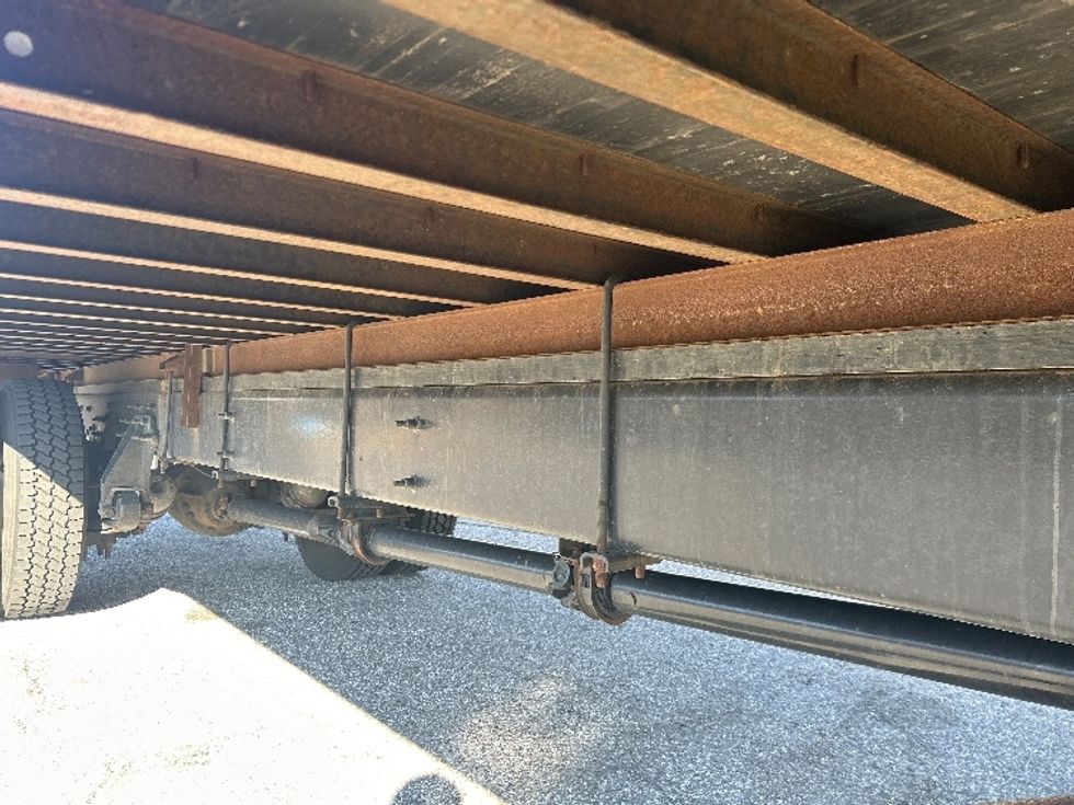 Medium Duty Box Truck-Light and Medium Duty Trucks-International-2021-MV607-Essex-MD-185,180\n\t\tmiles-$ 42,500 - Image 14
