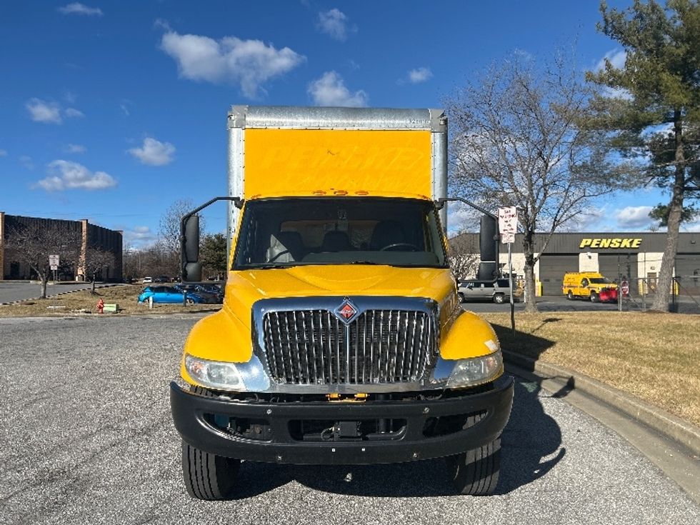 Medium Duty Box Truck-Light and Medium Duty Trucks-International-2021-MV607-Essex-MD-185,180\n\t\tmiles-$ 42,500 - Image 2