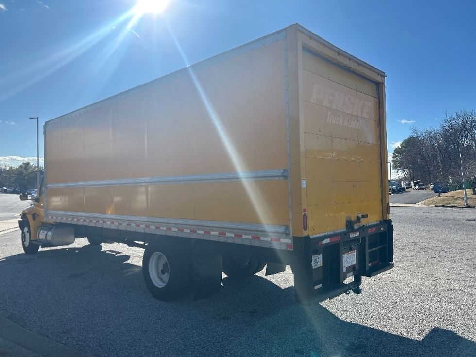 Medium Duty Box Truck-Light and Medium Duty Trucks-International-2021-MV607-Essex-MD-185,180\n\t\tmiles-$ 42,500 - Image 6