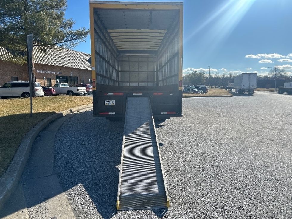 Medium Duty Box Truck-Light and Medium Duty Trucks-International-2021-MV607-Essex-MD-185,180\n\t\tmiles-$ 42,500 - Image 9