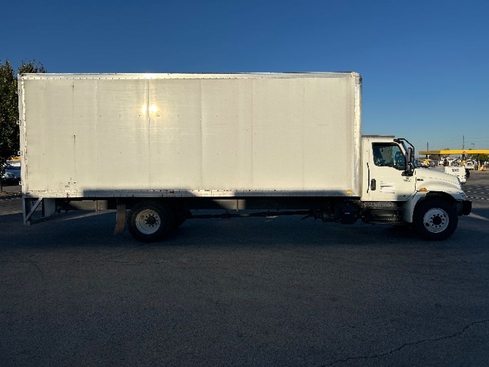 Medium Duty Box Truck-Light and Medium Duty Trucks-International-2021-MV607-Evansville-IN-21,320\n\t\tmiles-$ 66,500 - Image 15