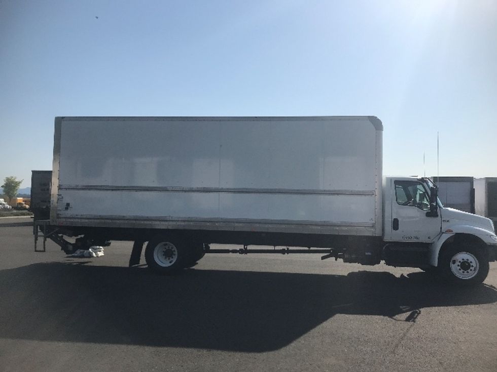 Medium Duty Box Truck-Light and Medium Duty Trucks-International-2021-MV607-Everett-WA-120,377\n\t\tmiles-$ 66,250 - Image 14