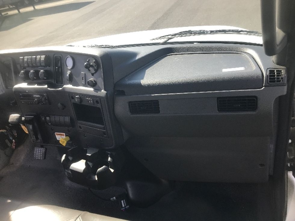 Medium Duty Box Truck-Light and Medium Duty Trucks-International-2021-MV607-Everett-WA-120,377\n\t\tmiles-$ 66,250 - Image 20