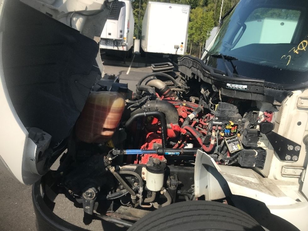 Medium Duty Box Truck-Light and Medium Duty Trucks-International-2021-MV607-Everett-WA-120,377\n\t\tmiles-$ 66,250 - Image 23