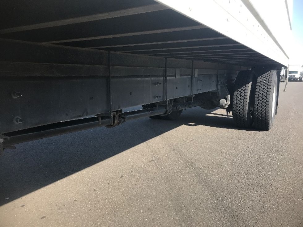 Medium Duty Box Truck-Light and Medium Duty Trucks-International-2021-MV607-Everett-WA-120,377\n\t\tmiles-$ 66,250 - Image 5