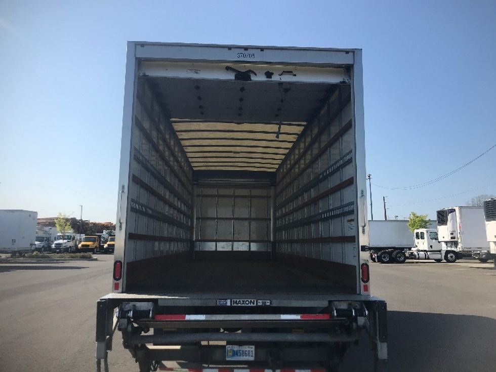 Medium Duty Box Truck-Light and Medium Duty Trucks-International-2021-MV607-Everett-WA-120,377\n\t\tmiles-$ 66,250 - Image 8