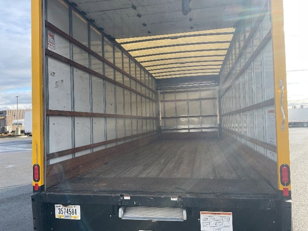Medium Duty Box Truck-Light and Medium Duty Trucks-International-2021-MV607-Everett-WA-181,882\n\t\tmiles-$ 45,000 - Image 10