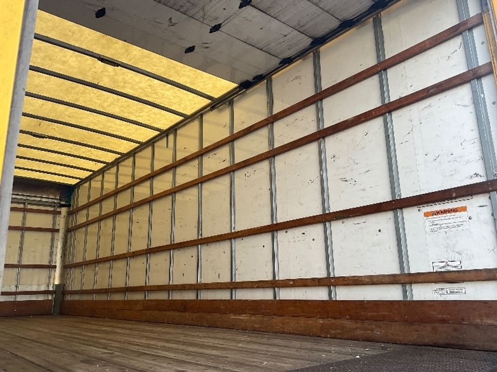 Medium Duty Box Truck-Light and Medium Duty Trucks-International-2021-MV607-Everett-WA-181,882\n\t\tmiles-$ 45,000 - Image 12